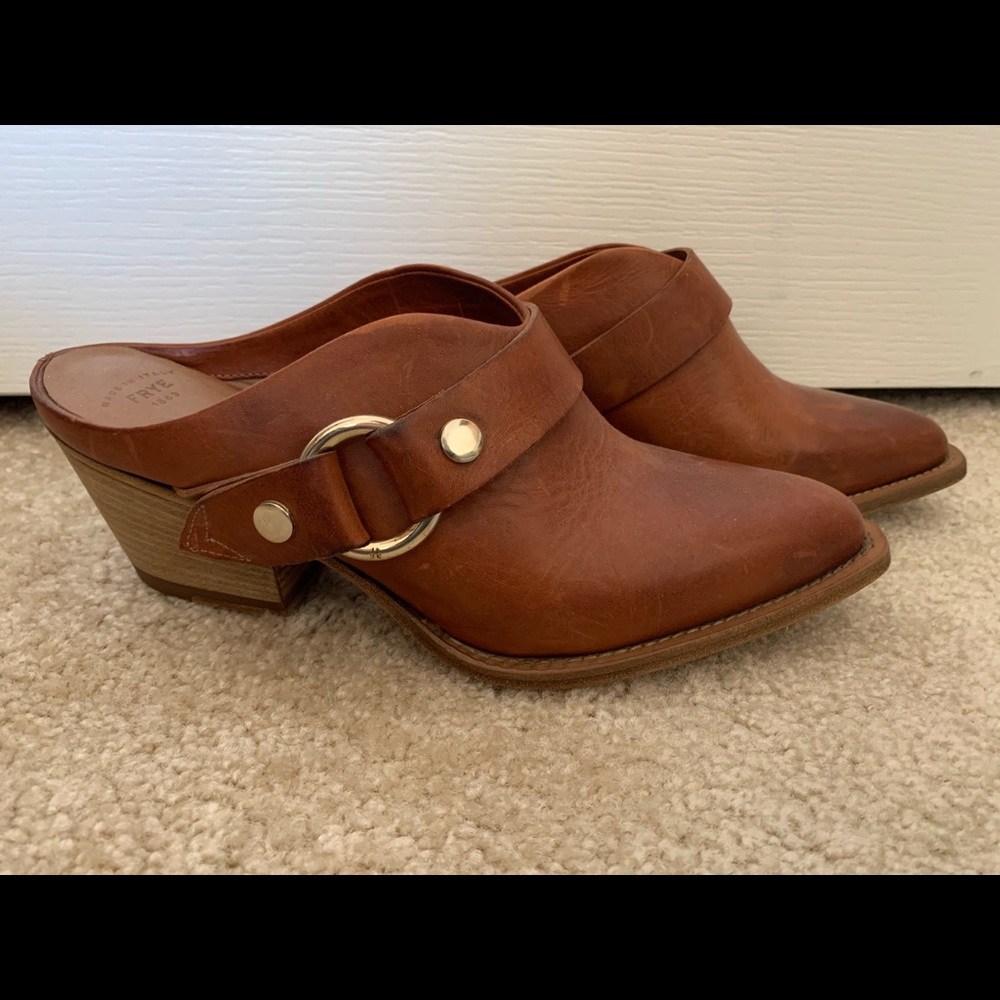 Women’s Frye Leather Mule size 7